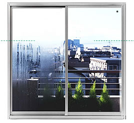 �ꖇ�K���X�Ɛ^��K���X �X�y�[�V�A�̌��I�̔�r